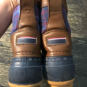 2 for $20 Snow/ Rain boot Tommy Hilfiger